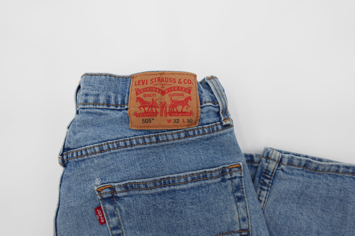 Levi's 505 Jeans W32 L30 Light Blue Denim Classic Fit - Image 7
